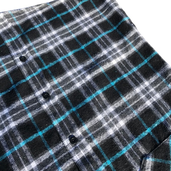 Black and Blue Women's Flannel - Picture 6 of 6